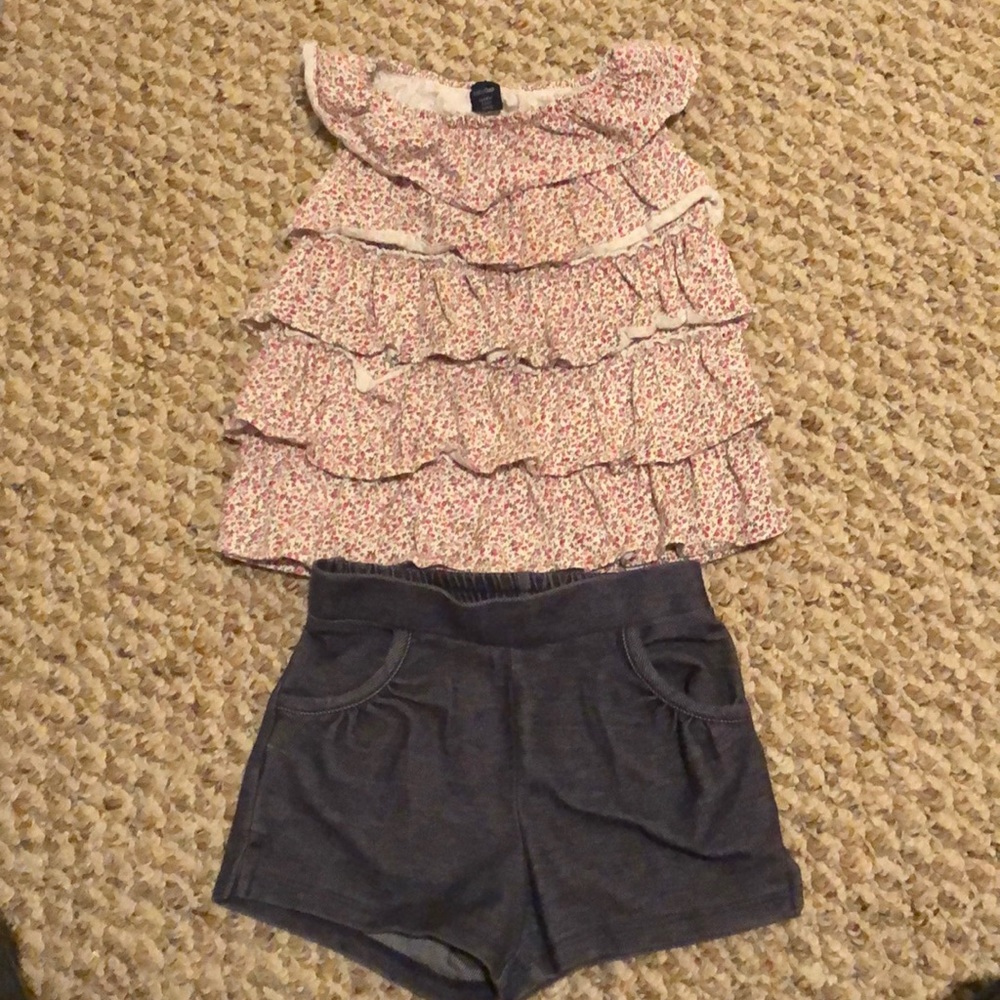 Gap Sleeveless Floral Top Old Navy Knit Shorts 2T